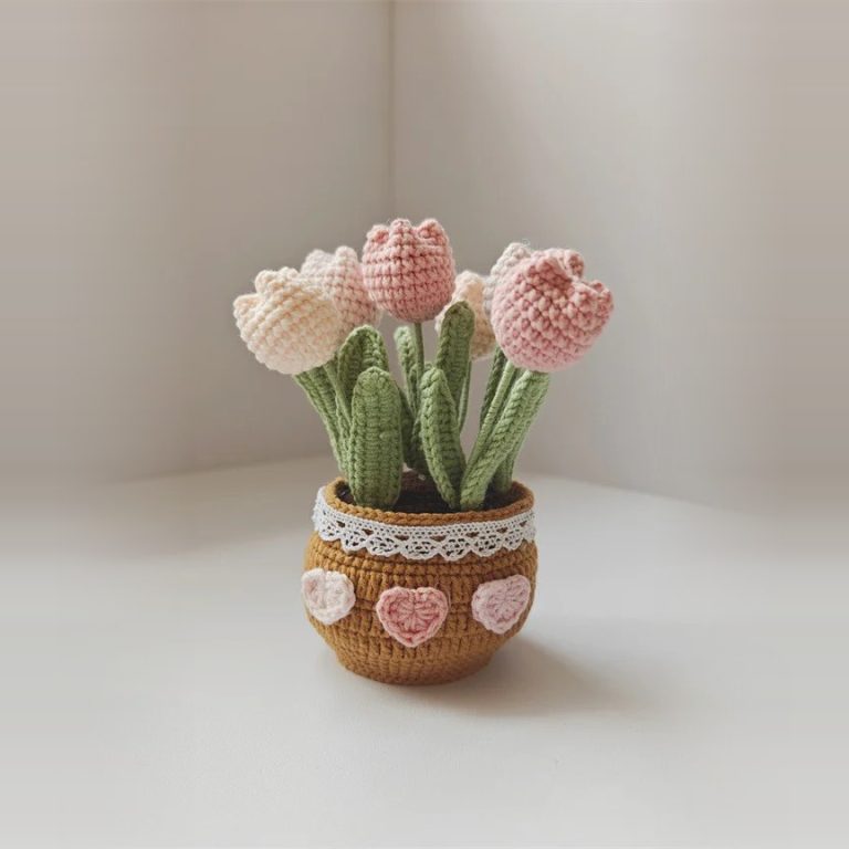 Little Spring – Crochet Potted Tulips in Peach